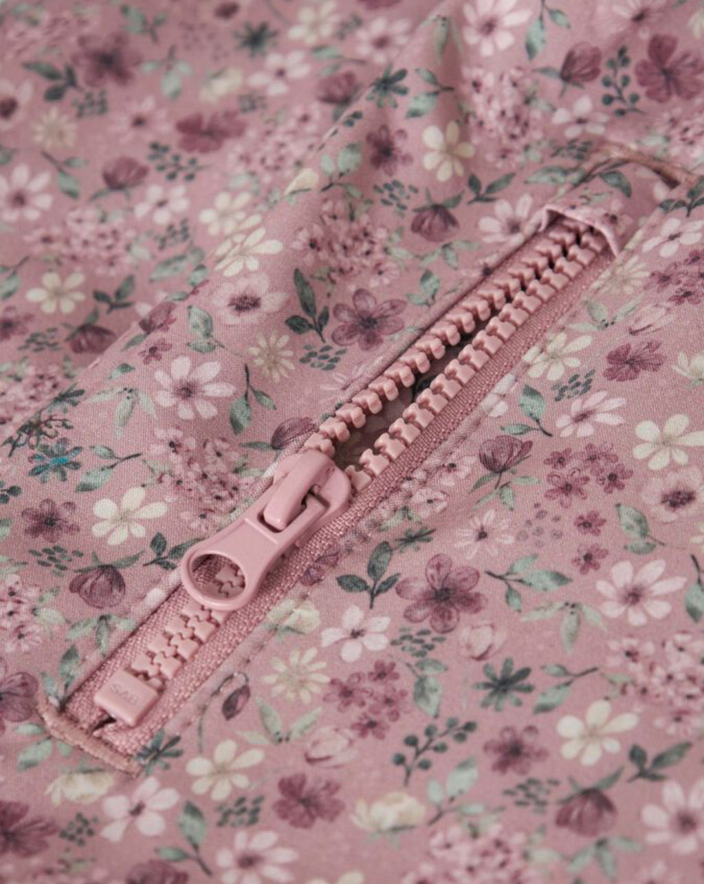 Name it softshell striukė - Dusty pink gėlytės